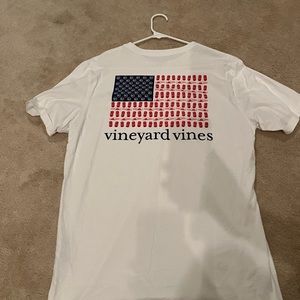 COPY - Vineyard Vines pocket t shirt